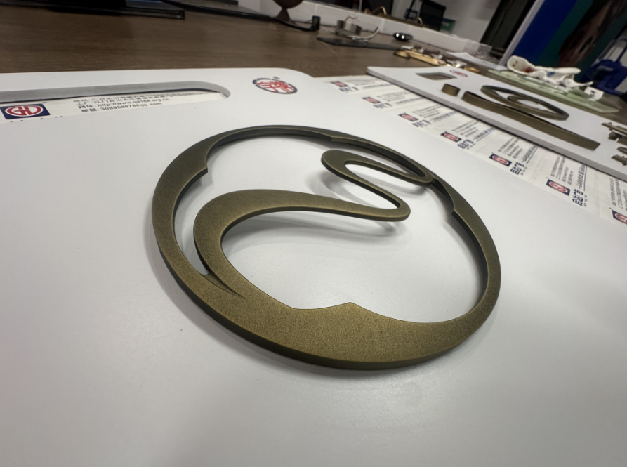 铝字雕刻三维镂空电镀仿古铜字效果