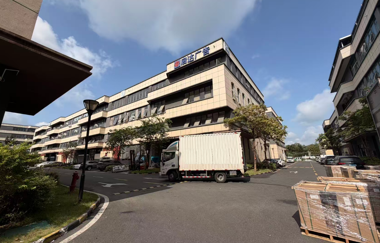 2027 灯箱应用趋势分析及靠谱灯箱工厂选购指南｜广告灯箱采购避坑